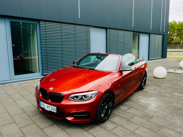 BMW M240i