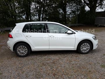 Volkswagen Golf - 10