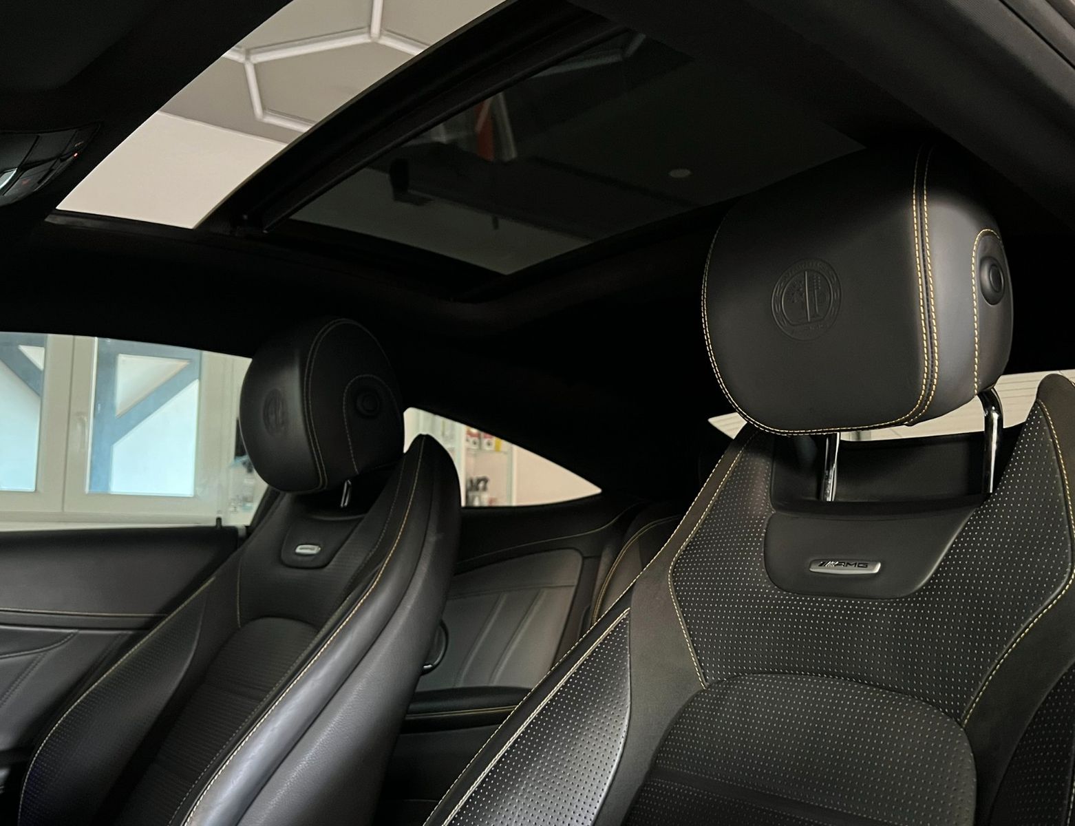 Fahrzeugabbildung Mercedes-Benz C 63 S AMG/DRIVERS PACKAGE/AMG ABGAS./BURMESTER