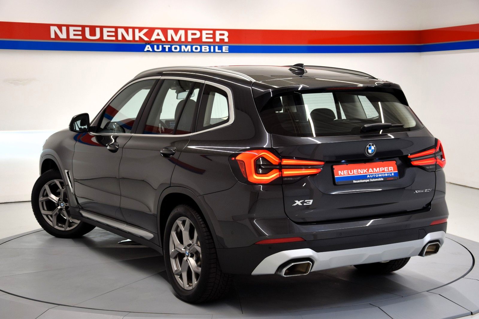 Fahrzeugabbildung BMW X3 xDrive 20i Panorama  Leder ACC AHK 4xSitzheiz