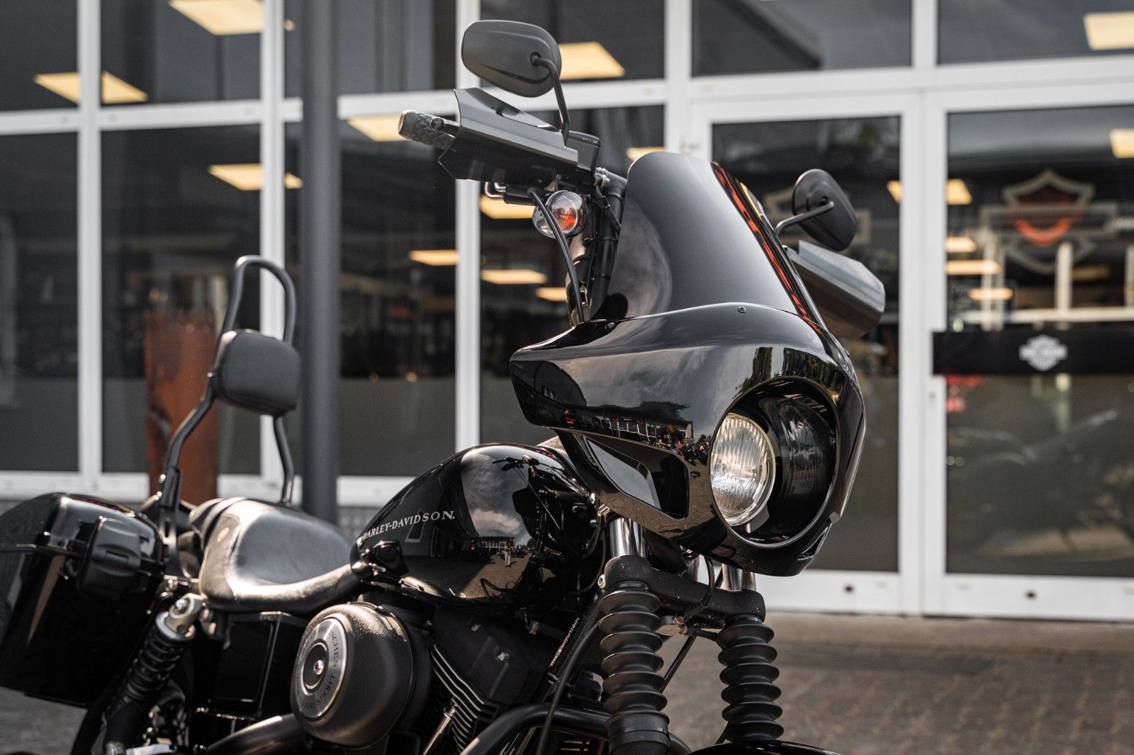 Fahrzeugabbildung Harley-Davidson DYNA SUPER GLIDE SPORT FXDX - CLUBSTYLE 88 TC