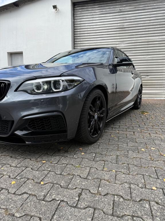 BMW M240i