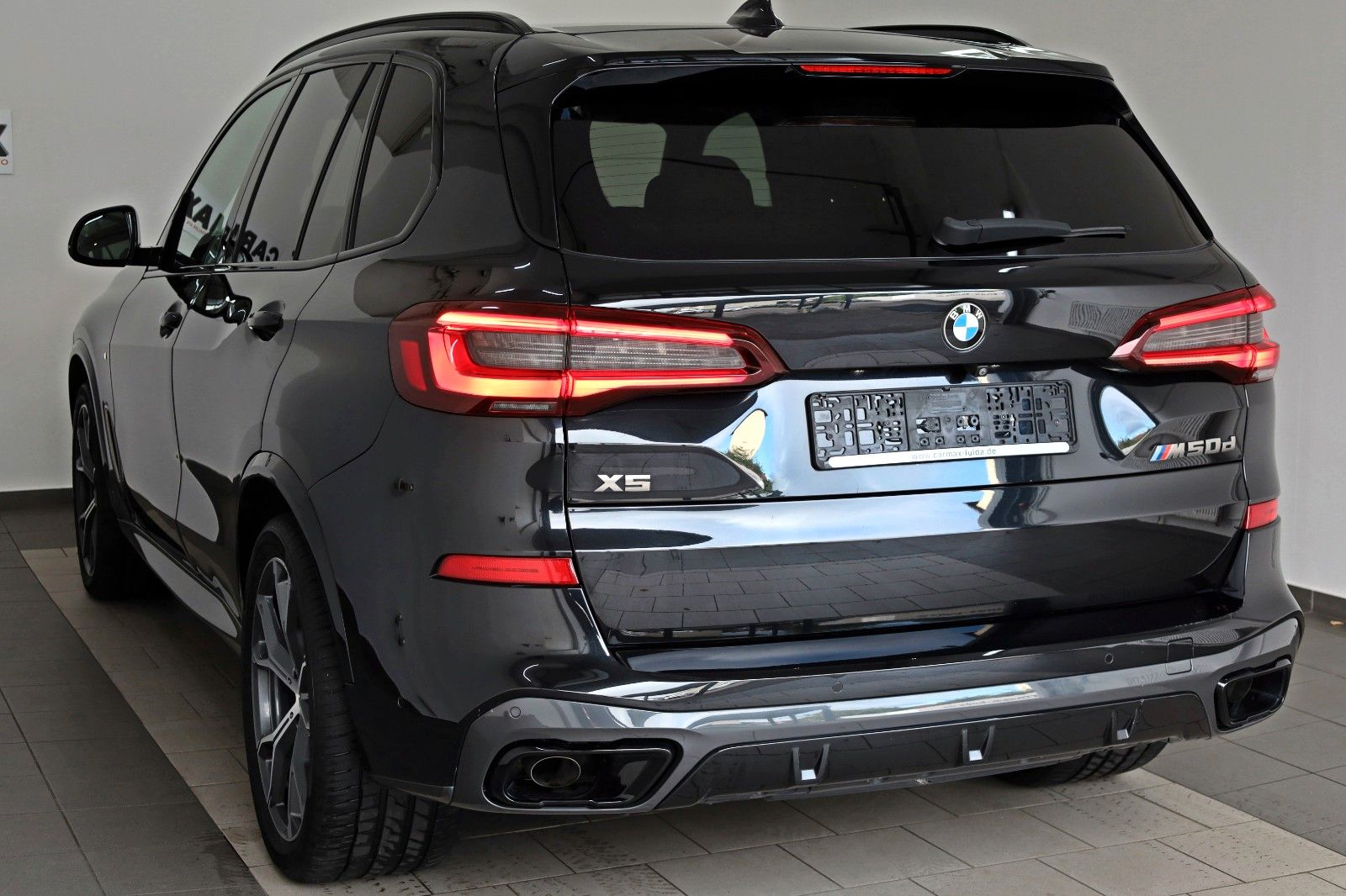 Fahrzeugabbildung BMW X5 M50 d,Panorama,Laser,Soft-Close,HUD, Air-Pak.