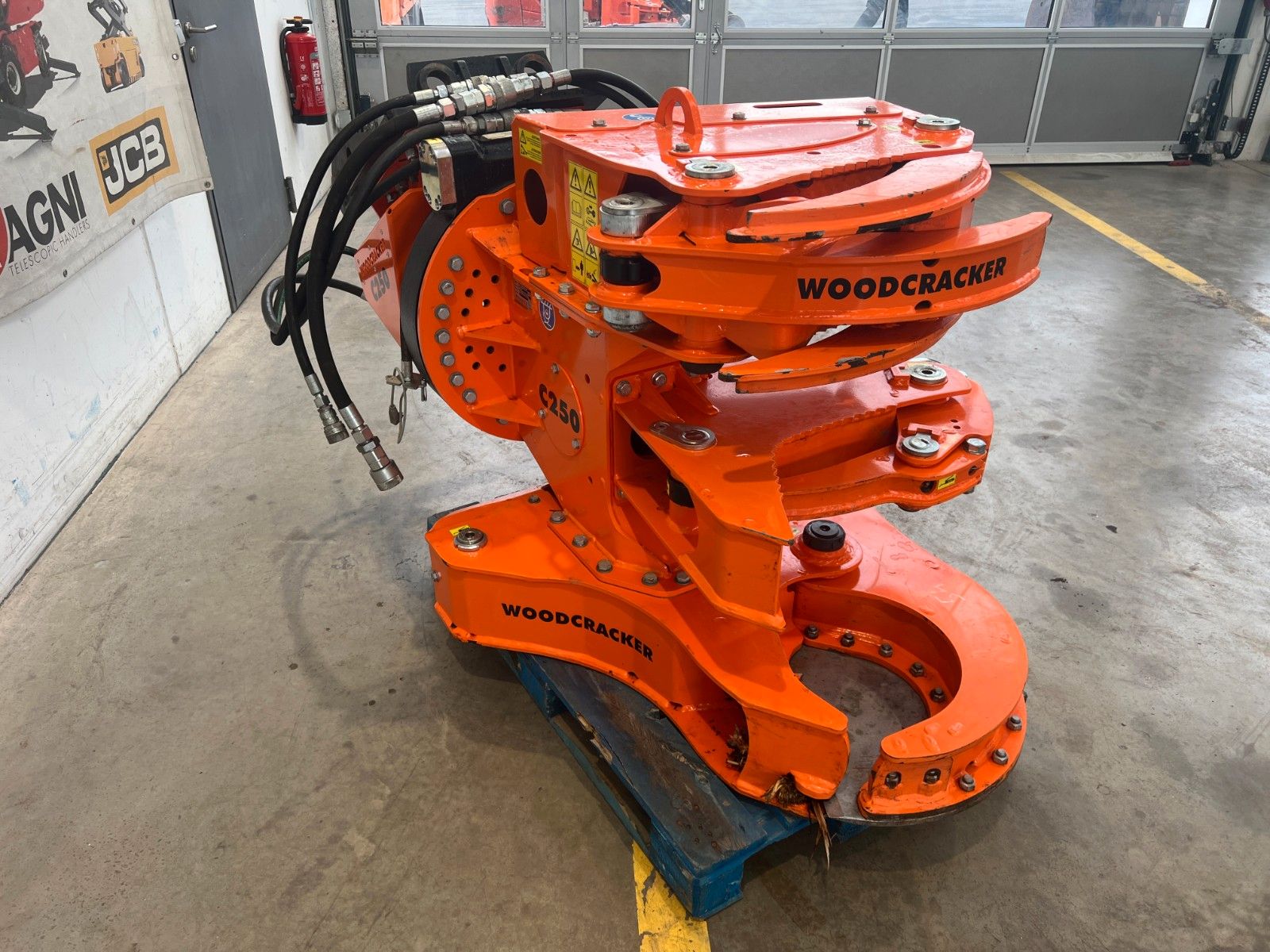 Fahrzeugabbildung Andere Westtech C250 Fällgreifer Tiltator Sammler MS10