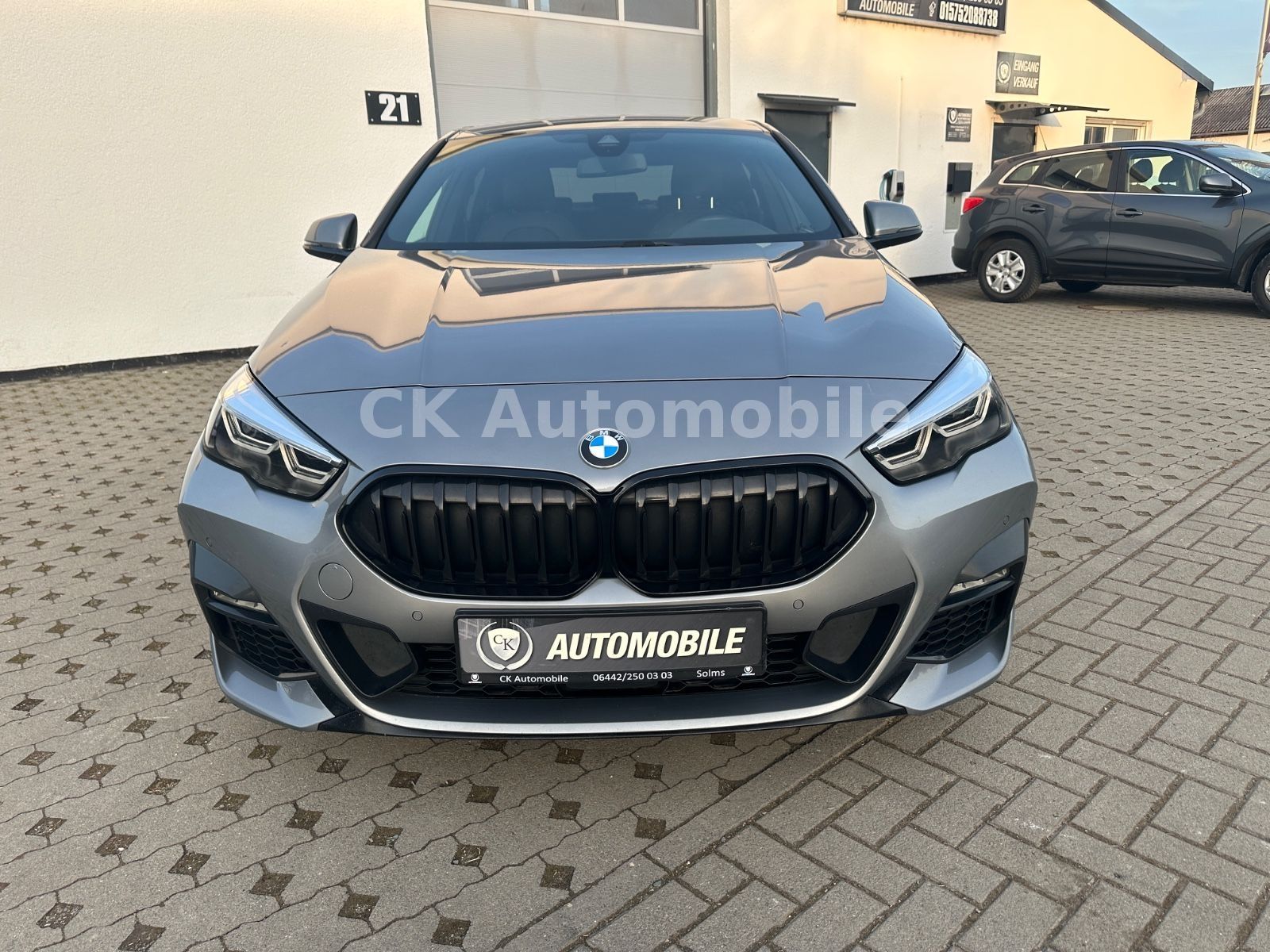 Fahrzeugabbildung BMW 218i Gran Coupé M-Sport/Shadow-LineNavi/LED