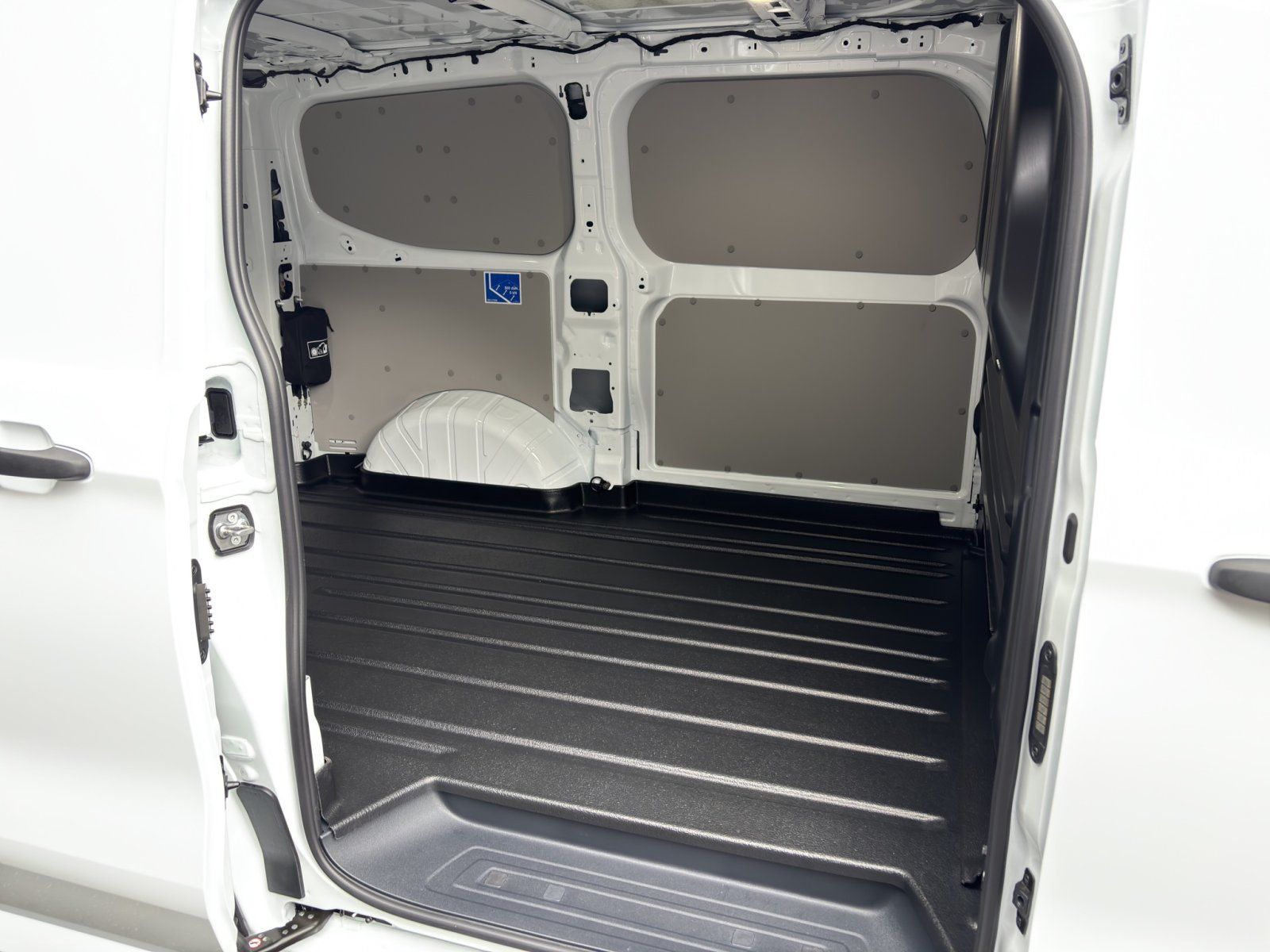 Fahrzeugabbildung Ford Transit Custom eMotor E 320 L1 Trend RWD
