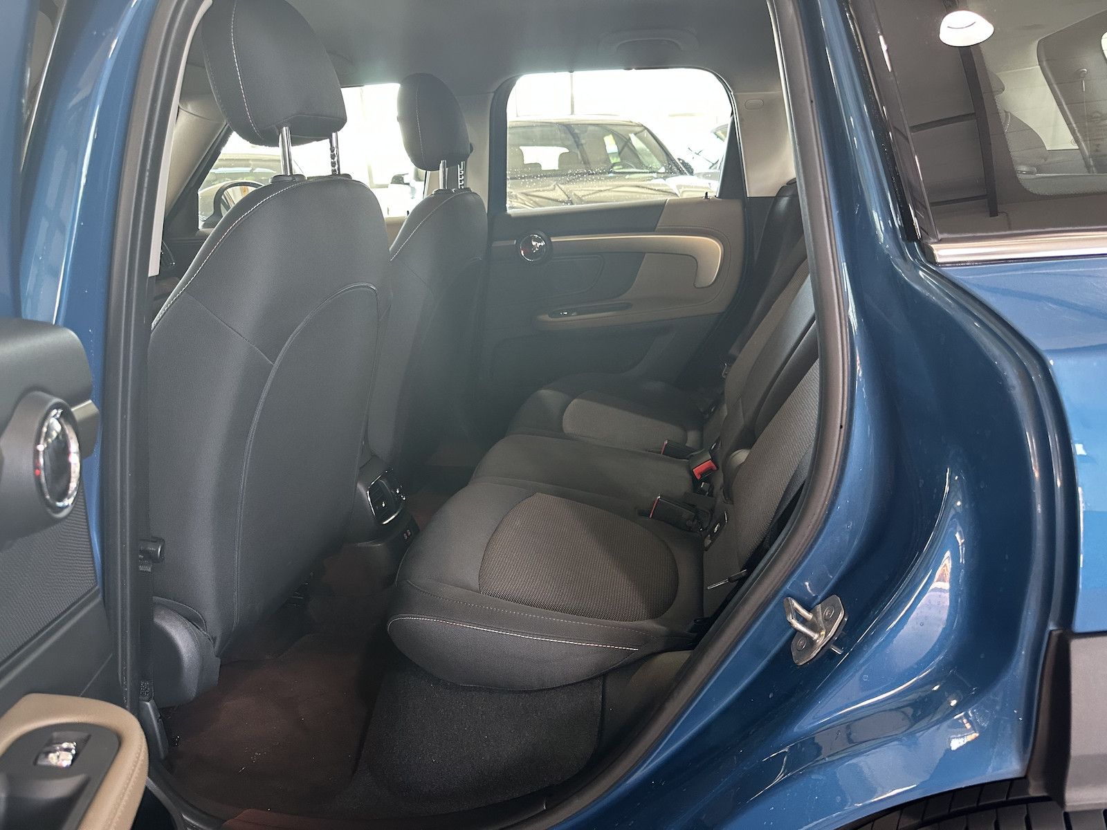 Fahrzeugabbildung MINI Cooper S Countryman S E ALL4/NAV/KAM/LED/Keyless
