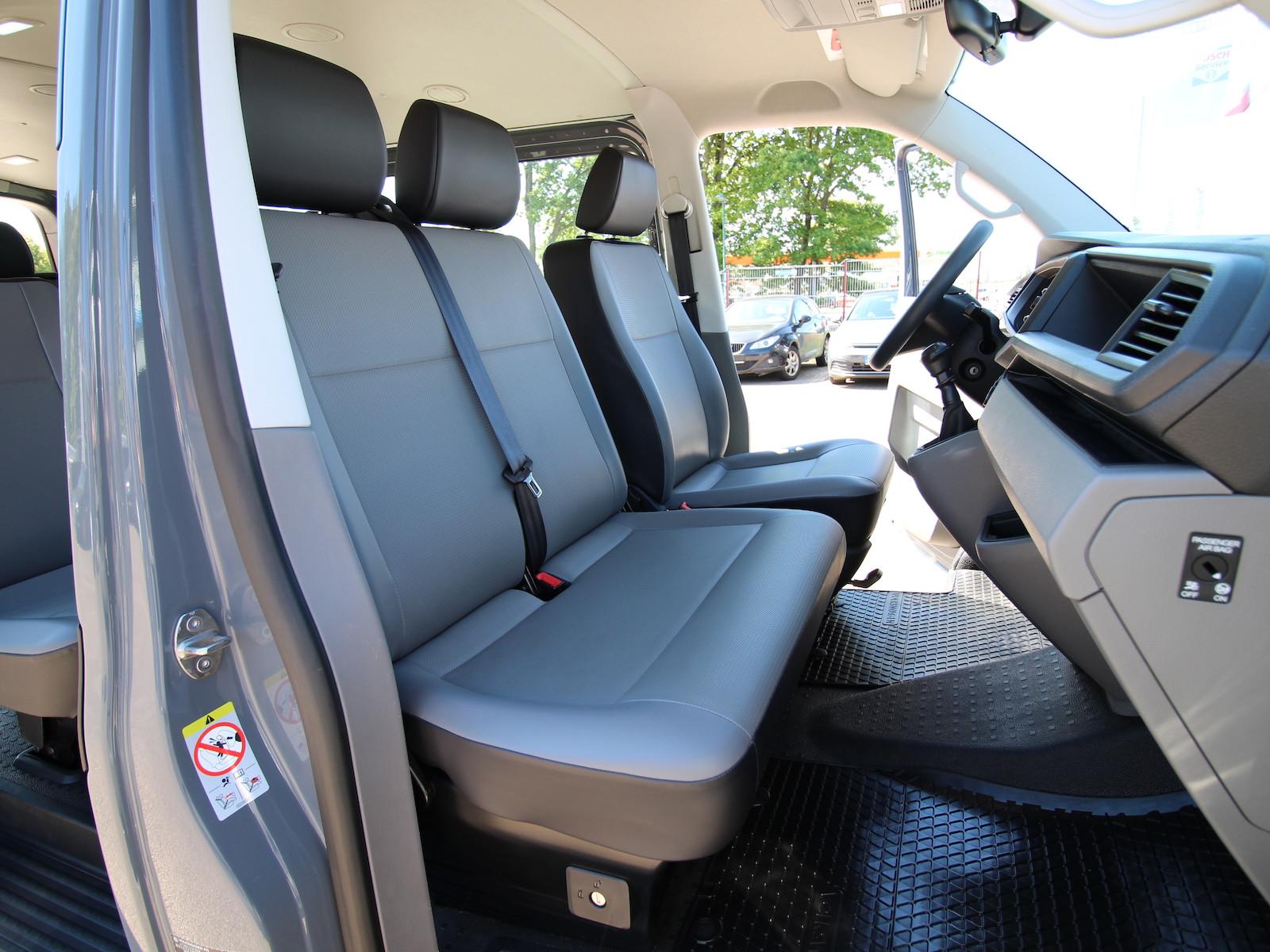 Volkswagen T6.1 Transporter Kombi lang 2.0 TDI 9-SITZER+AHK