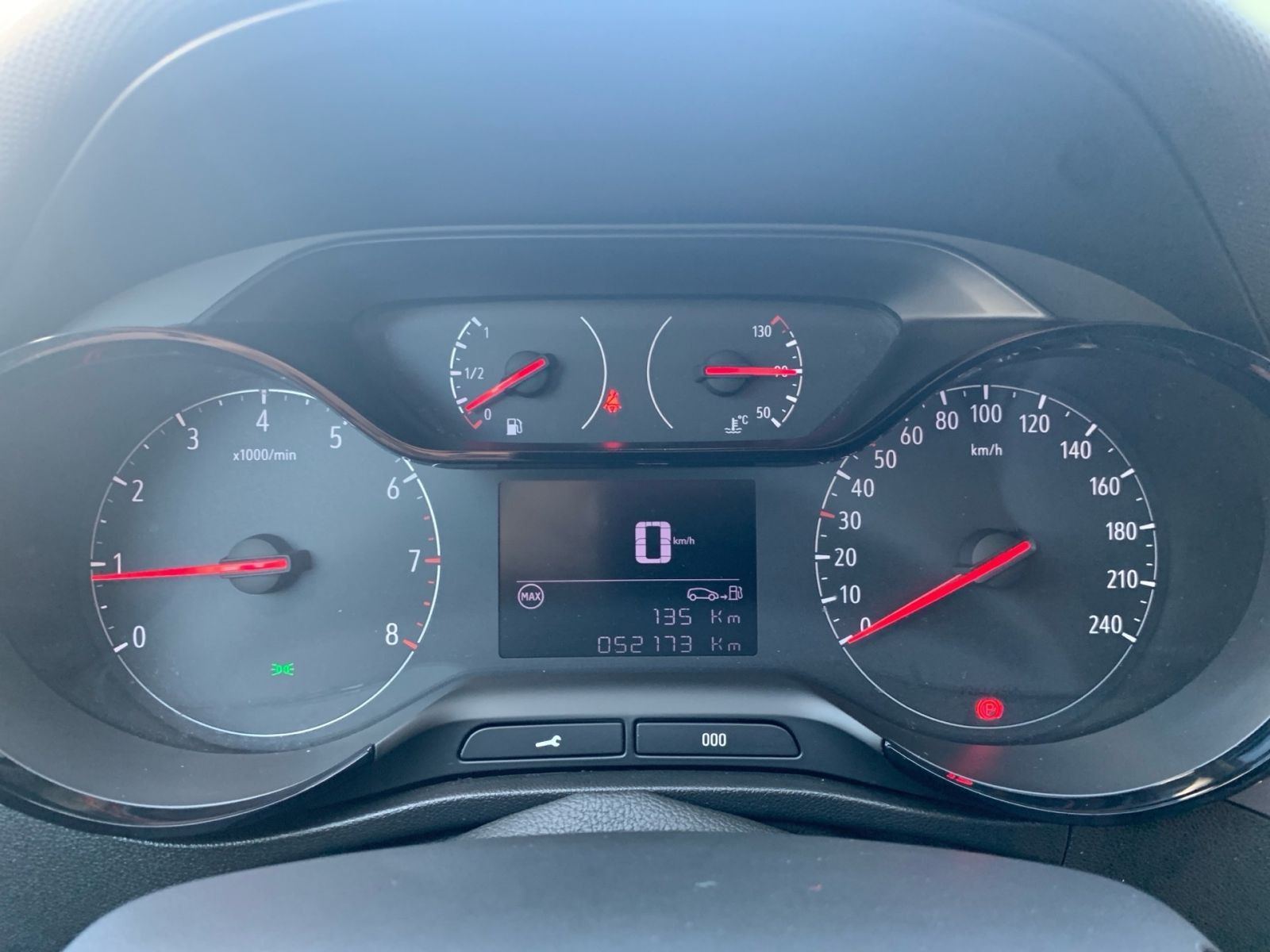 Fahrzeugabbildung Opel Crossland X 1.2 Selection S/S Parkpilot