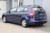 Hyundai i30 cw Comfort Autom.+AHK+Klimaautomatik+Tüv Neu - Hyundai i30: Blau, Cw