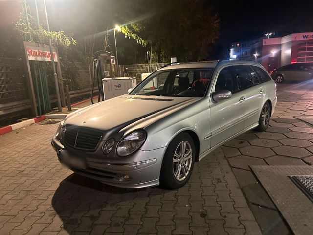 Mercedes-Benz Mercedes Benz E220 CDI TÜV BIS 2026