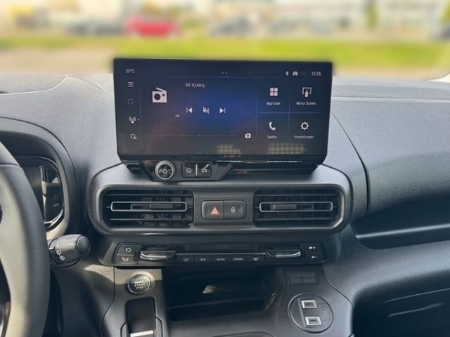 Fahrzeugabbildung Opel Combo Life XL Rollstuhlrampe behindertengerecht