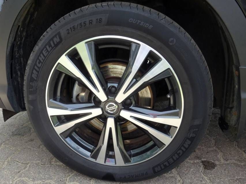 Fahrzeugabbildung Nissan Qashqai 1,3 DIG-T  N-Connecta  AHK