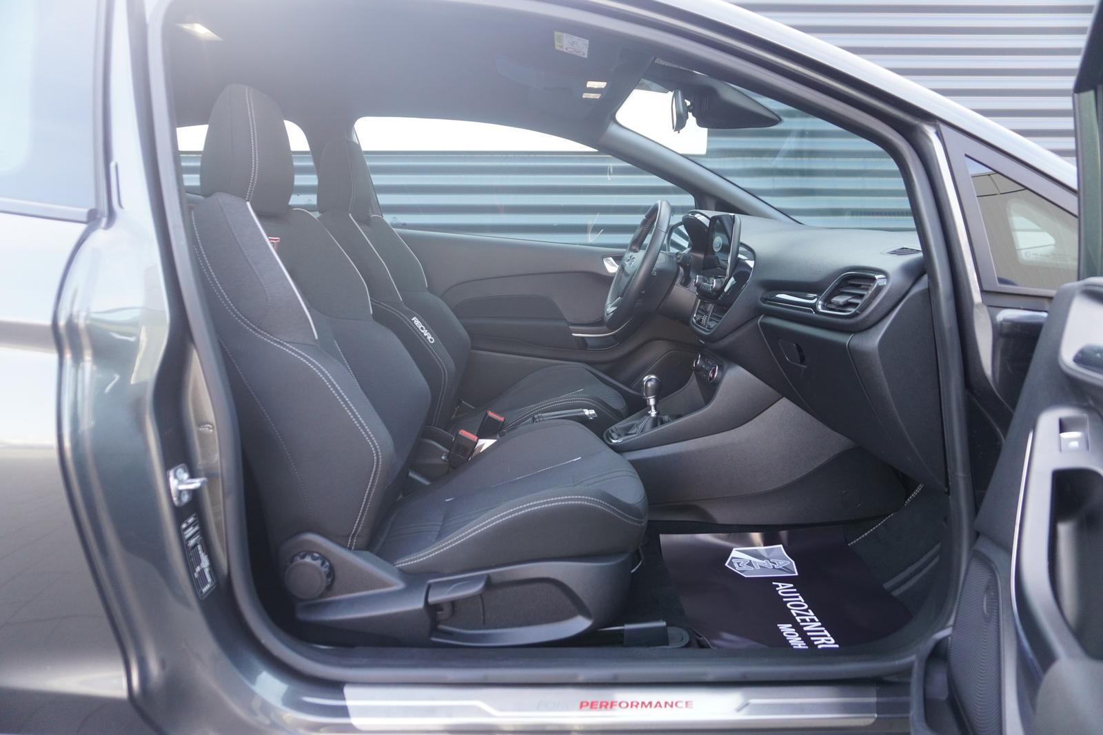 Ford FIESTA ST PERFORMANCE|APPLE|SITZHEIZUNG|LED|PDC