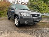 Ford Maverick Highclass TÜV 07/2027 Ölverbrauch - Ford Maverick: Geländewagen