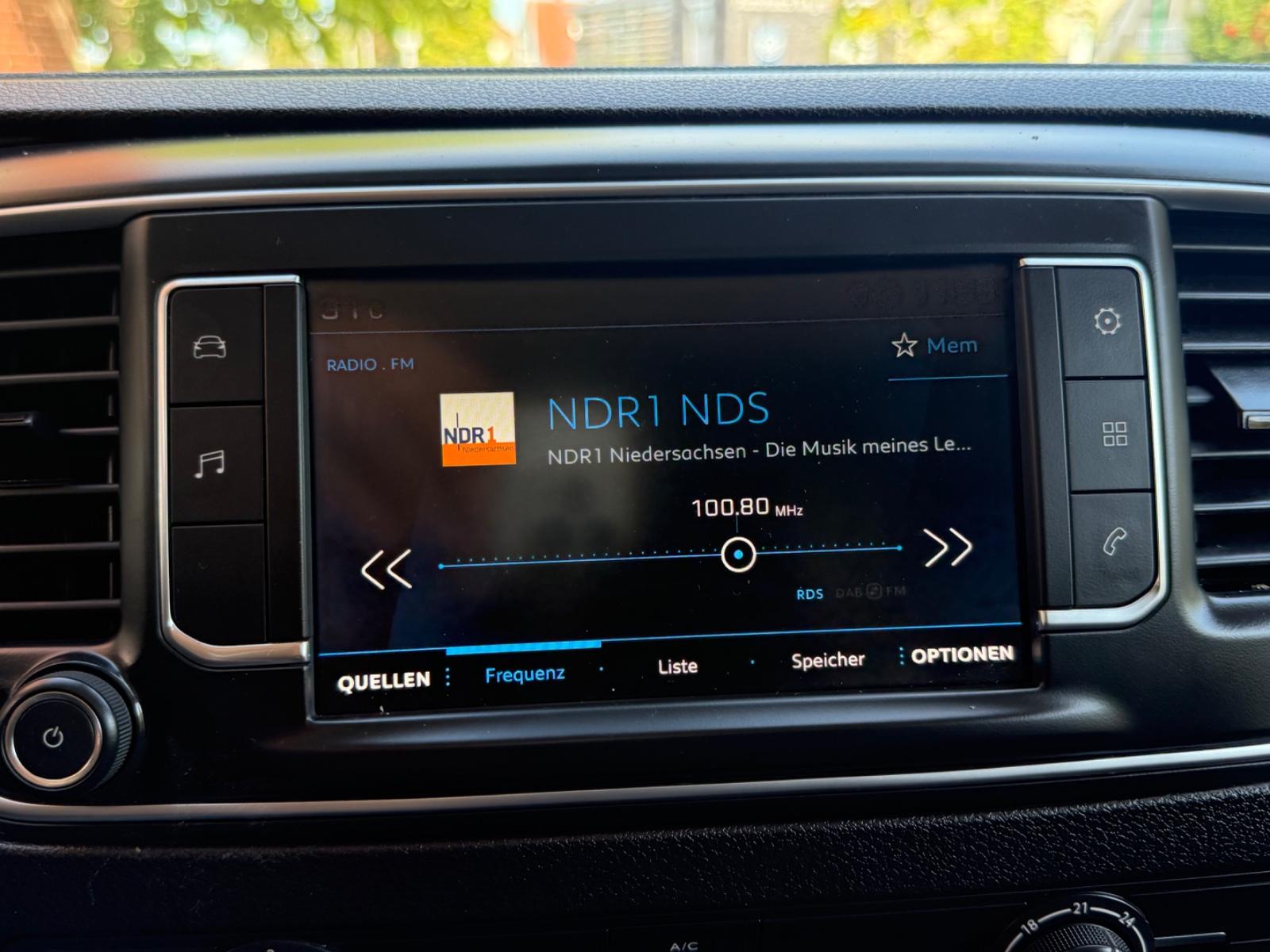 Peugeot Expert APP KLIMA AHK EINPARK Wenig KM MwSt ausw!