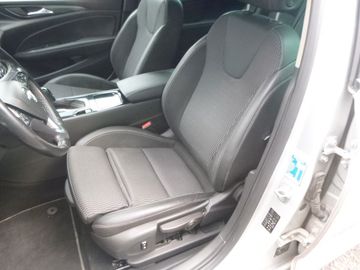 Opel Insignia - 4
