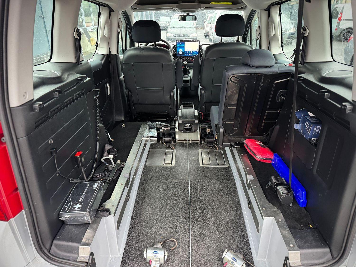 Peugeot Partner 'Behindertengerecht-Rampe'E.Seilwinde'Kl