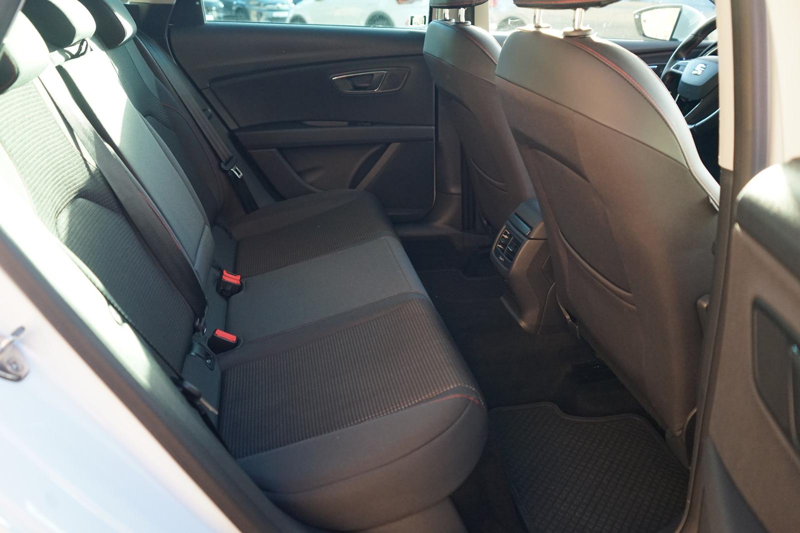 Seat Leon ST 1.8 FR DSG LED Navi AHK Sitzheizung PDC