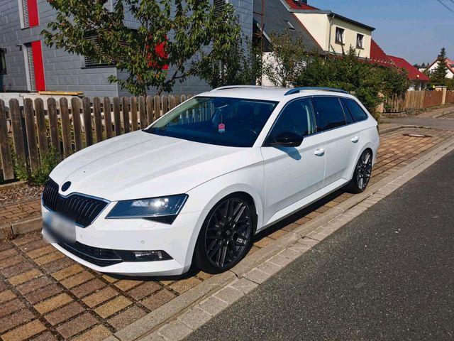 Skoda superb 3v Kombi Neuer TÜV