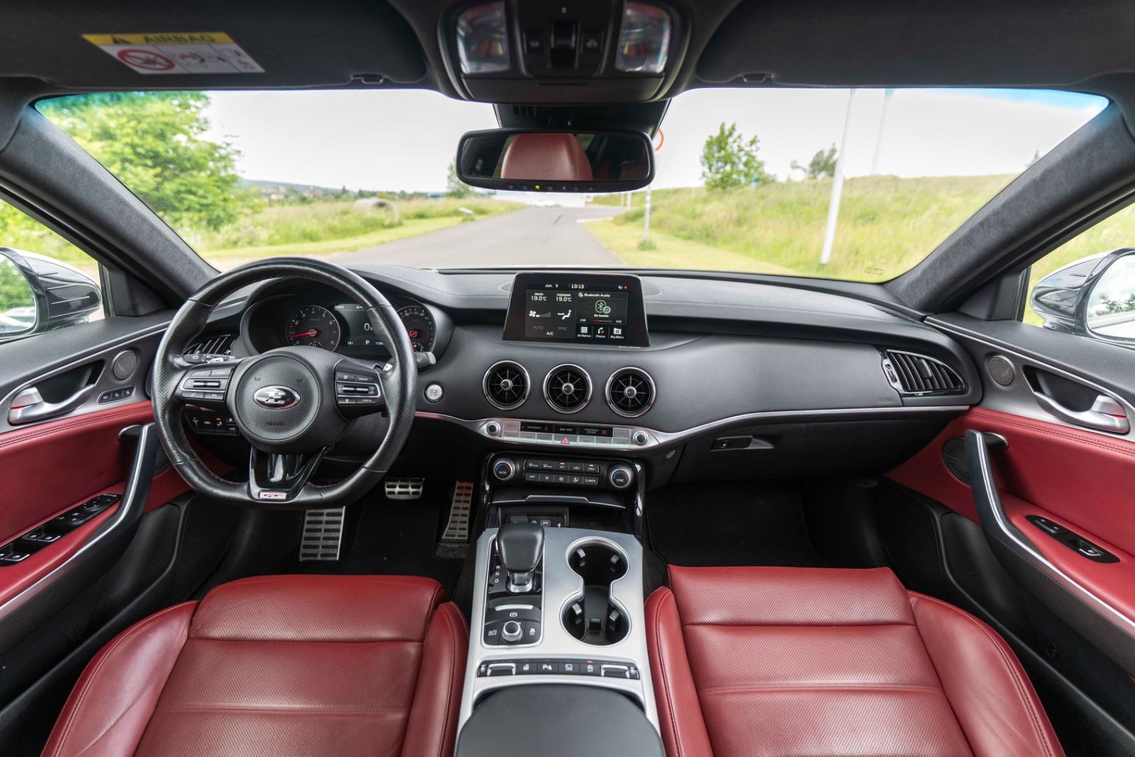 Fahrzeugabbildung Kia Stinger 3.3 T-GDI AWD GT HUD ACC 360° CARPLAY