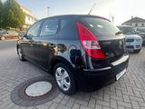 Hyundai i30 1.4 Comfort *Tüv NEU*Klima* - Hyundai i30: Comfort