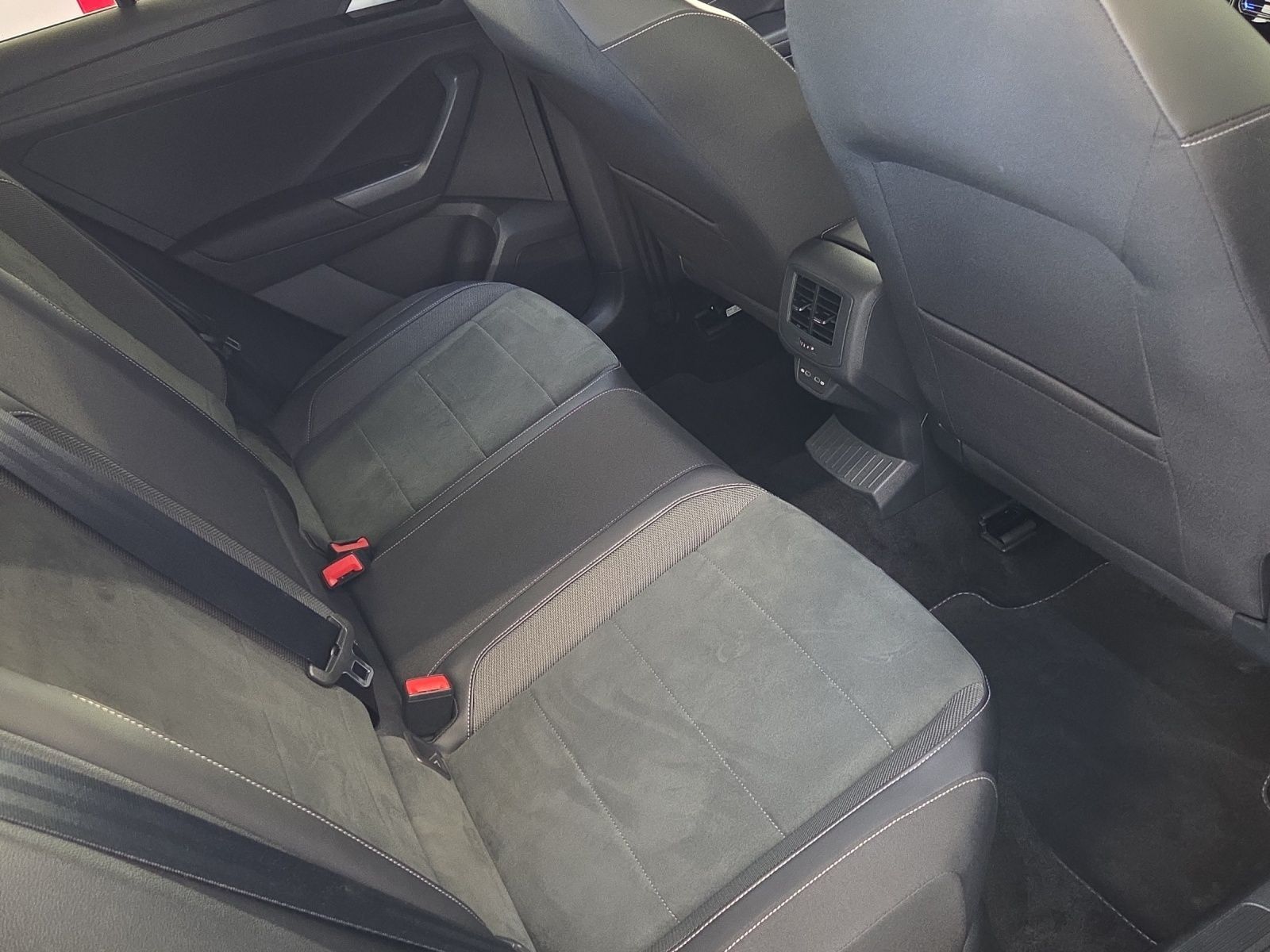Volkswagen T-Roc - Bild 19