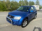 Suzuki Grand Vitara 1.6 Club - blaue Suzuki Grand Vitara