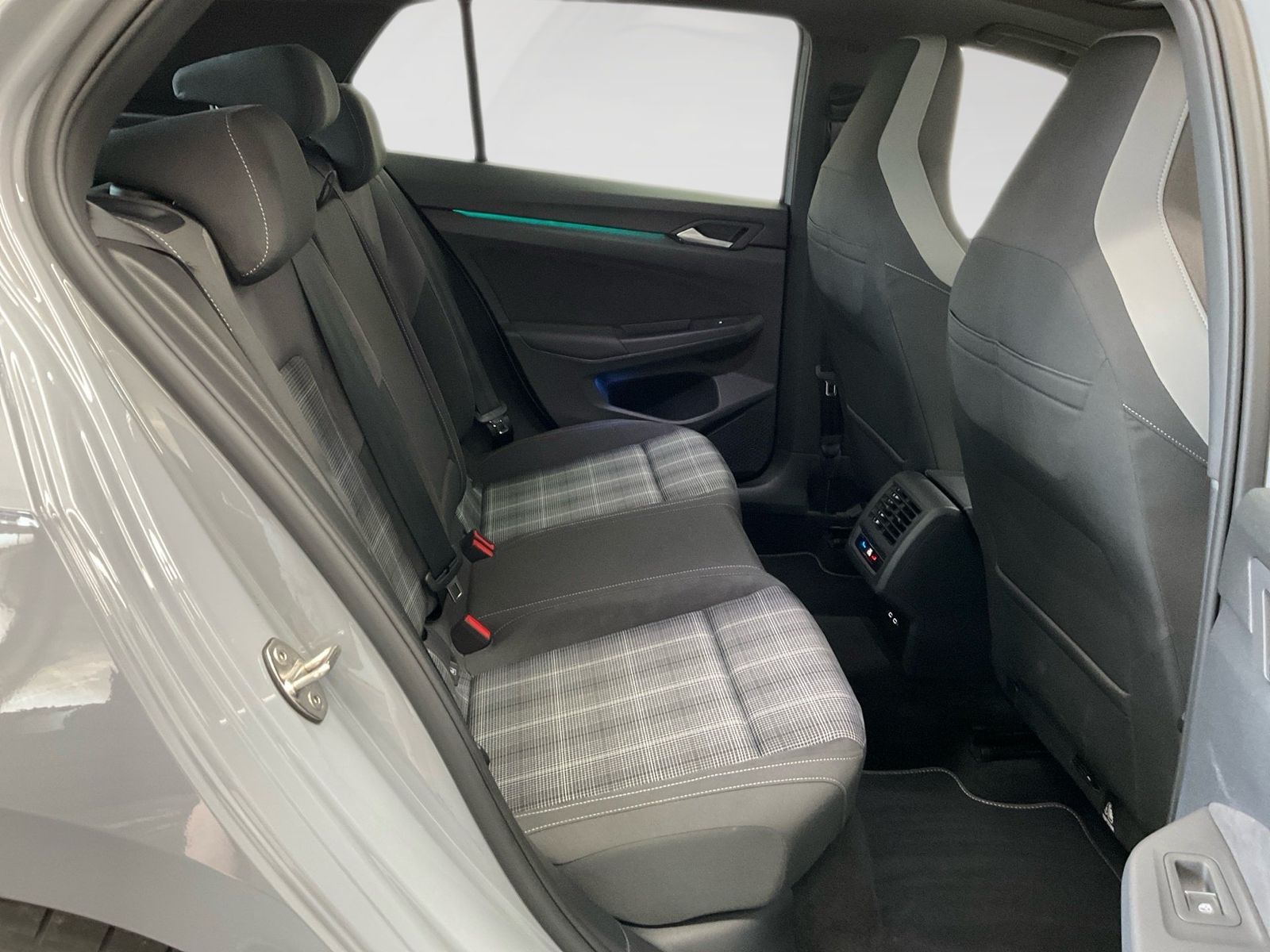 Volkswagen Golf - Bild 10