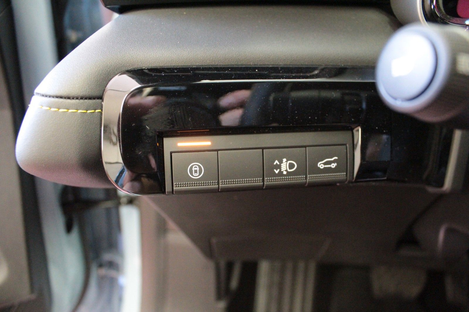 Fahrzeugabbildung Renault R 4 150 Comfort Range Iconic *Vollausstattung*