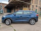 Hyundai TUCSON 1.6 GDI Premium Navi+LED+R-Kam+Scheckheft - Hyundai TUCSON von privat