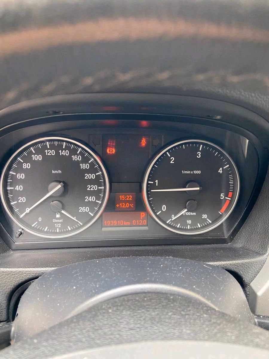 BMW 320 2008 — photo 12