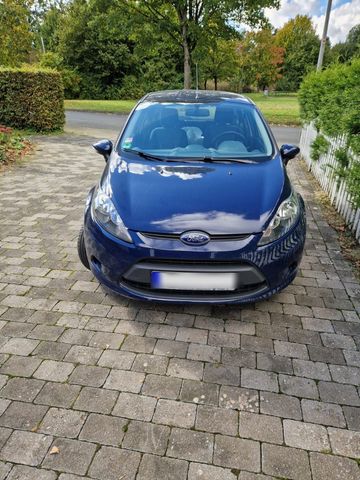 Ford Fiesta 1.25 TÜV (05.2025) Sommer- & W...