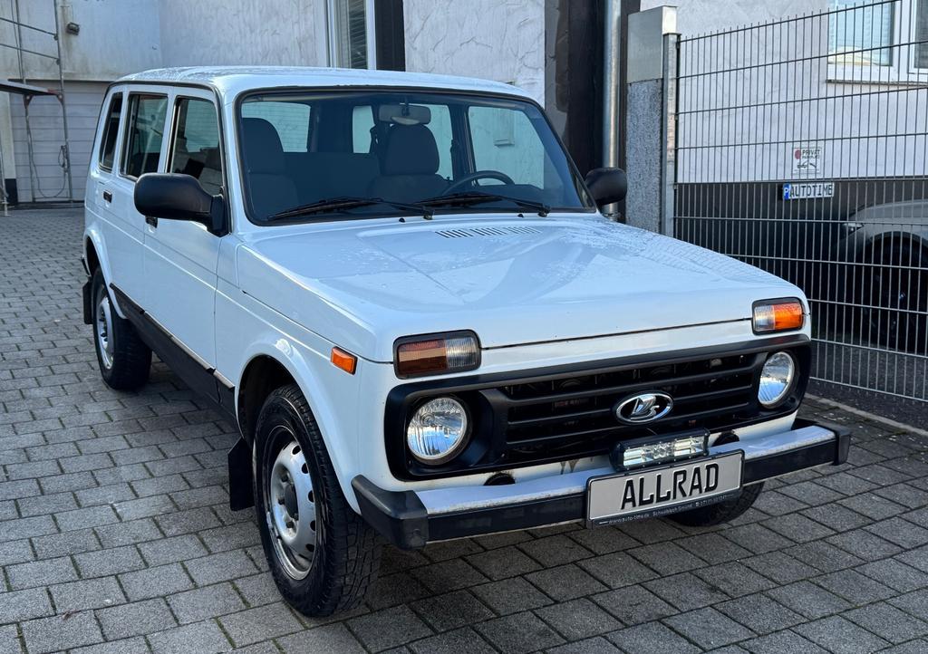Lada Niva