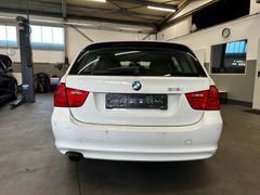 BMW 318 i Navi Leder PDC SHZ Panorama