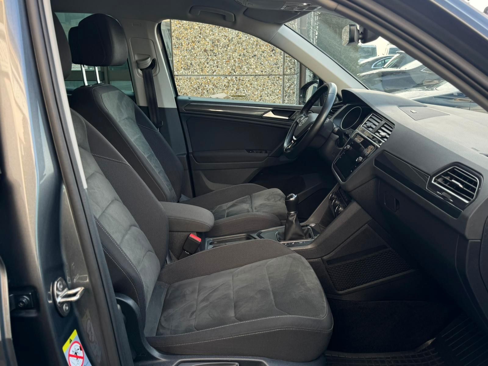 Volkswagen Tiguan 1.5TSI Comfortline ACC R-KAM NAVI LED SHZ foto 22