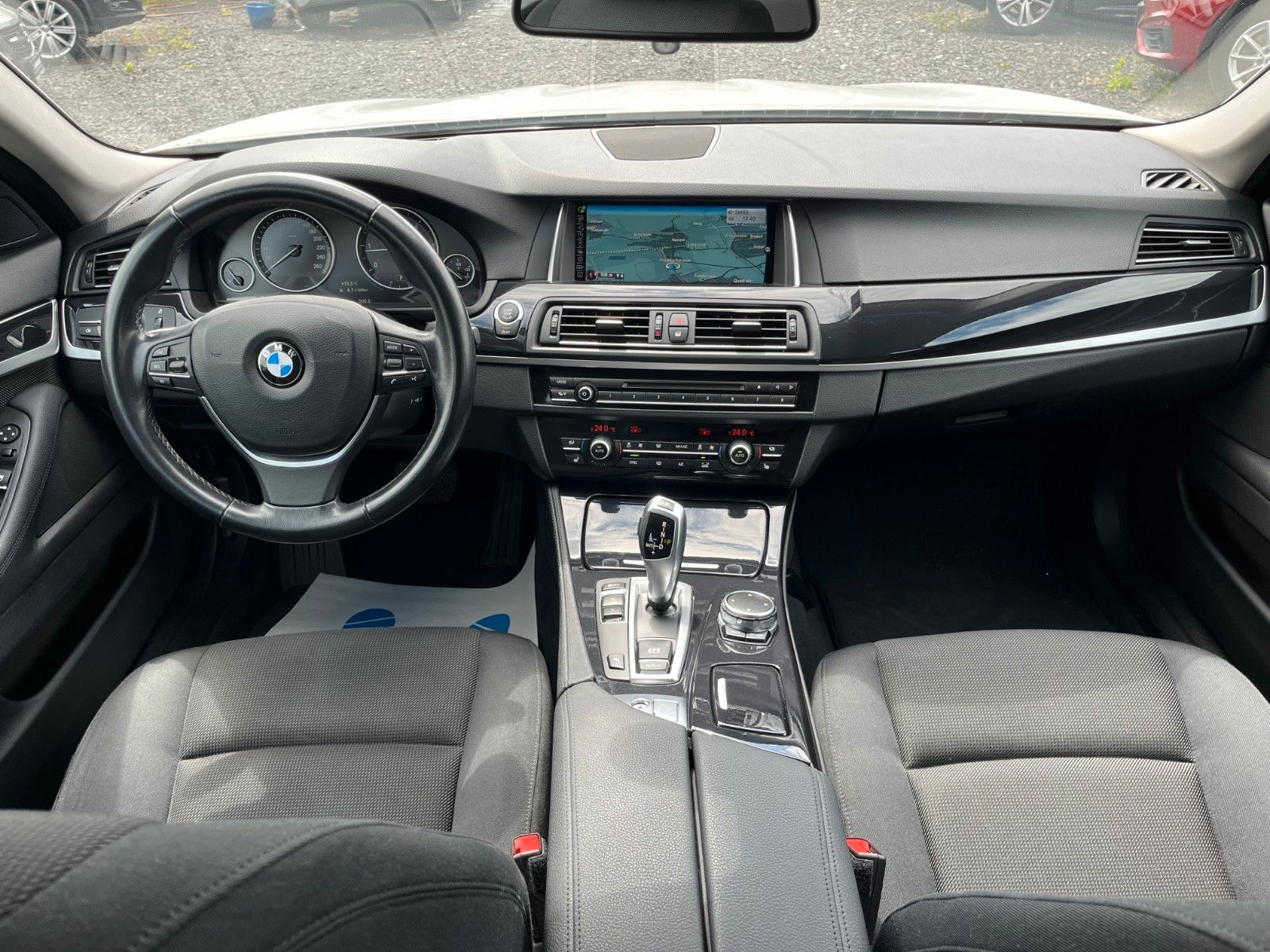Fahrzeugabbildung BMW 520d Aut. Navi Alarm PDC HiFi Scheckheft SPORTL