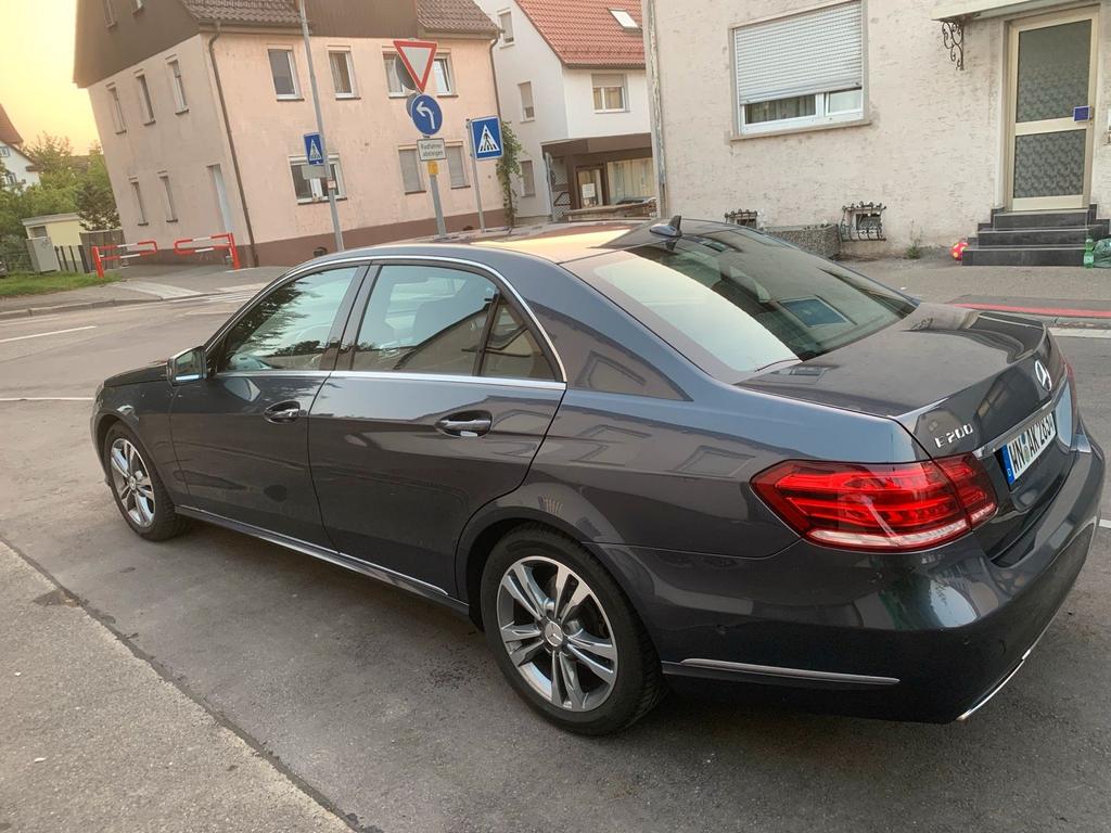 Mercedes-Benz E 200