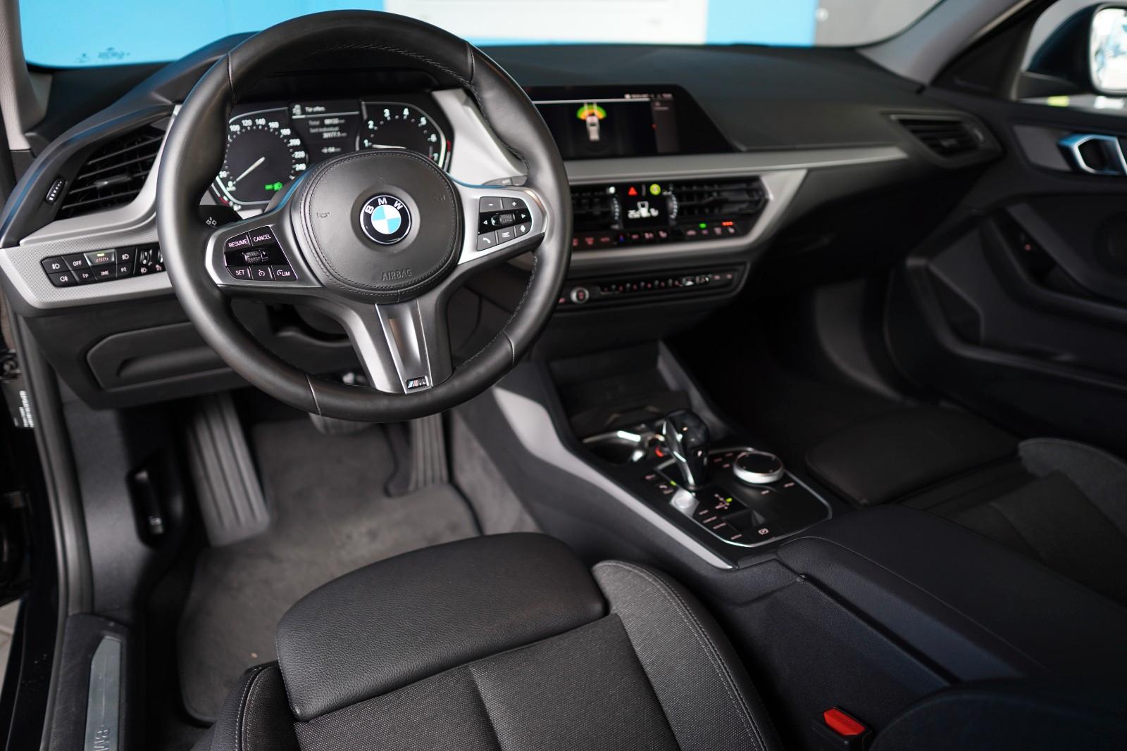 BMW 118 i Advantage*BT*NAVI*PDC*CARPLAY*, миниатюра 5