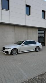 BMW 730d MPaket/ serv.Neu/ Gar.Neu/ TÜV neu/ Massage - BMW 730 von privat