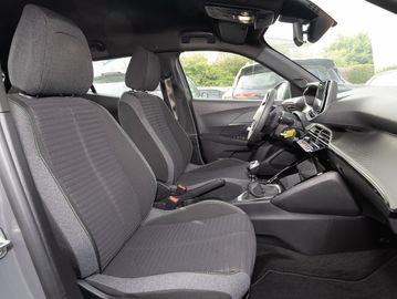 Peugeot 2008 - 11