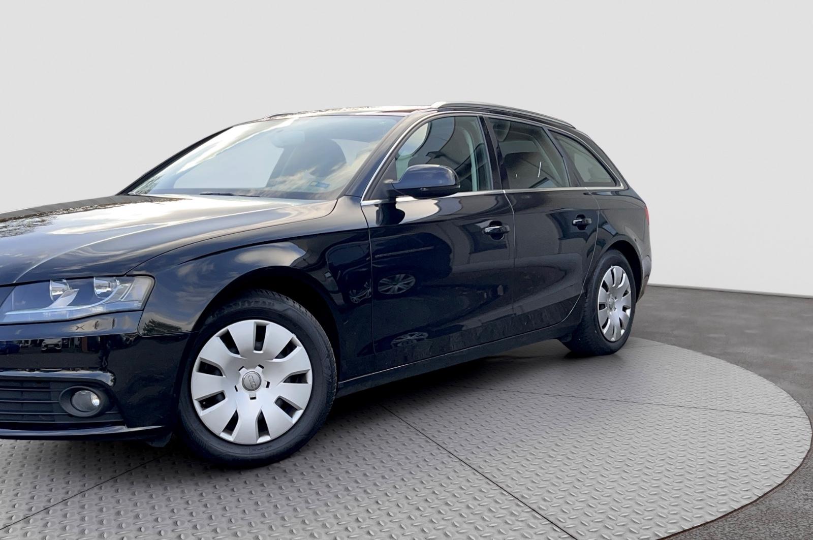 Audi A4 2009 — photo 9