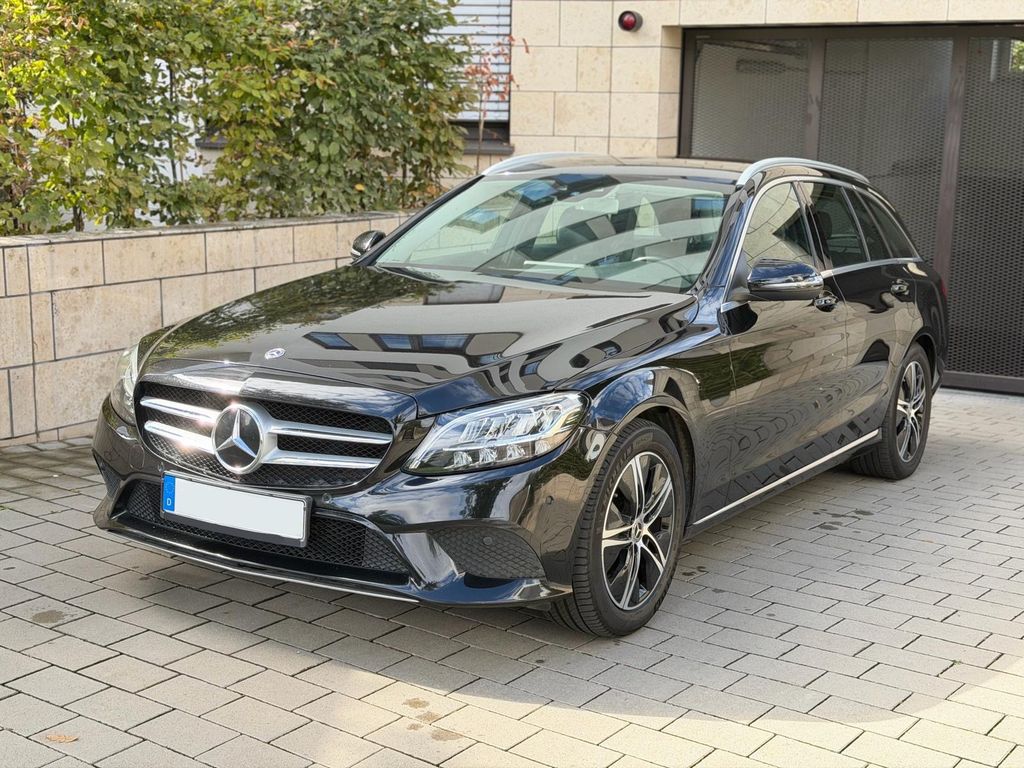 Image of Mercedes-Benz C 180