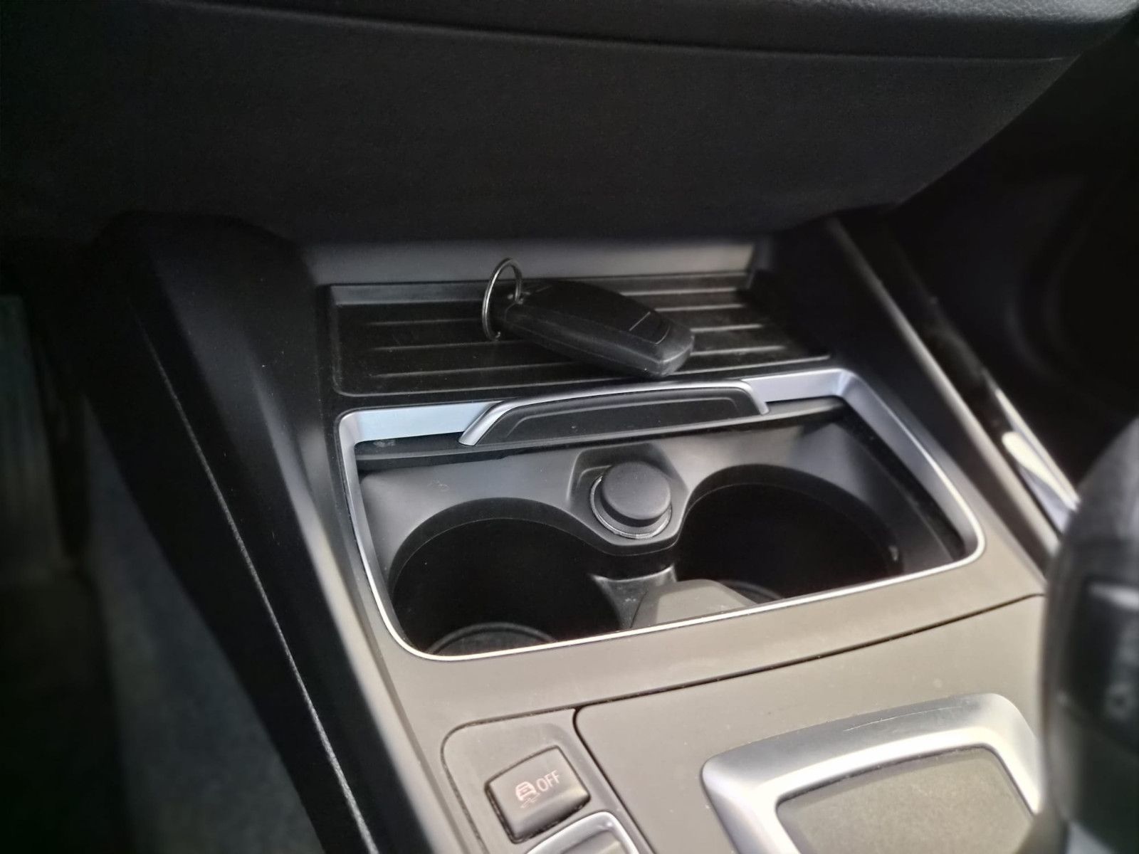 Fahrzeugabbildung BMW 120i Edition Sport Line Shadow/NAVI / AUTOMATIK