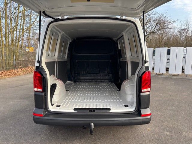 Fahrzeugabbildung Volkswagen T6.1 Transporter Kasten 2.0TDI  EcoProfi AHK+DAB