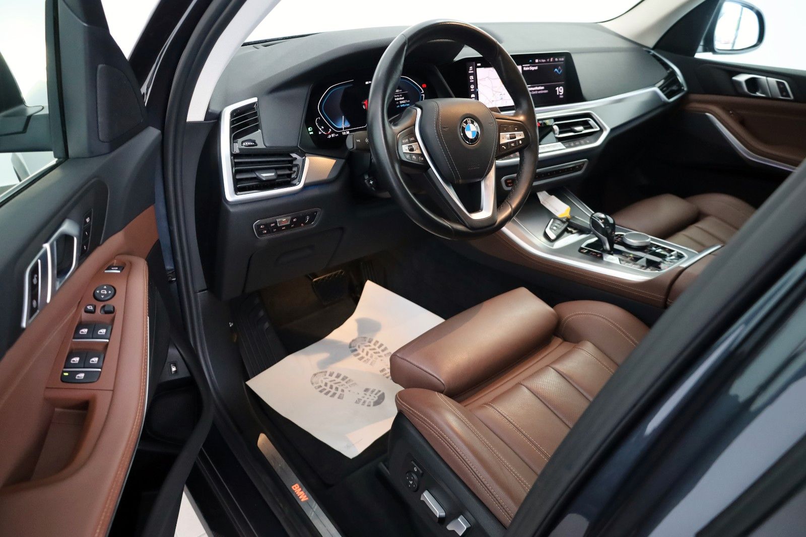 Fahrzeugabbildung BMW X5 xDrive 45e Leder,Navi,LED,HeadUp,360° Kamera