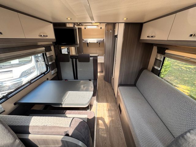 Hobby Optima on Tour T 65 HKM-Etagenbetten+E.Hubbett