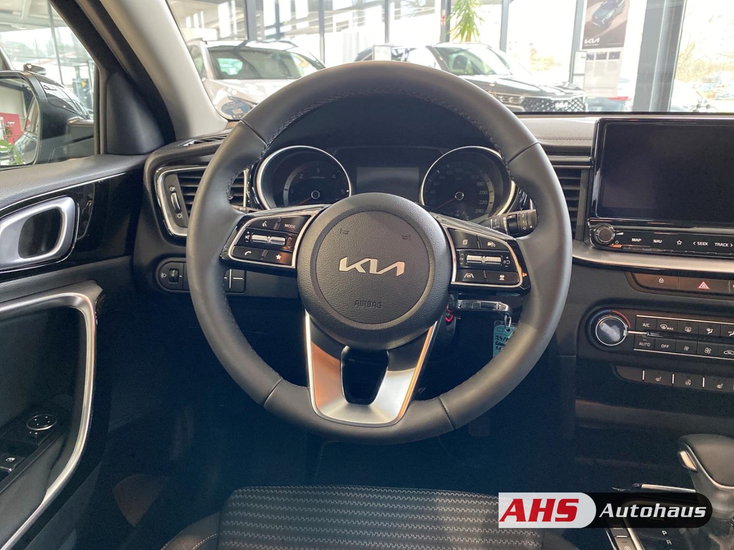 Kia Ceed_sw Sportswagon Vision 1.6 CRDi Mild Hybrid 