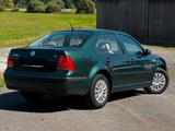 Volkswagen Bora 1.6*II.HAND*KLIMA*AHK* - Volkswagen Bora: 1.6