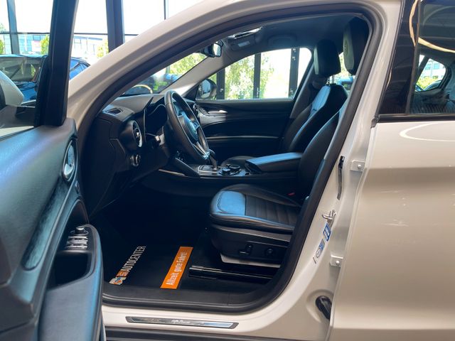 Alfa Romeo Stelvio Super Q4 *KAM*NAVI*TEMPOMAT*LKHZ*